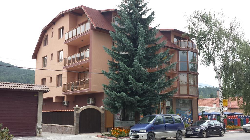 Guest House London Велинград Экстерьер фото